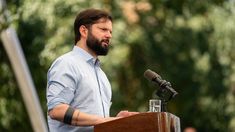 El gobierno de Gabriel Boric apuntó contra Nicolás Maduro por fraude electoral. El gobierno de Gabriel Boric apuntó contra Nicolás Maduro por fraude electoral.