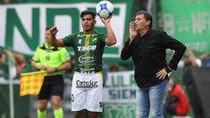 Para los saque de lateral y de arco los jugadores contarán con apenas 5 segundos para realizarlo.