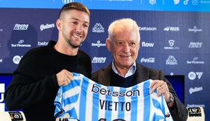 Luciano Vietto fue presentado como nuevo refuerzo de Racing Club.