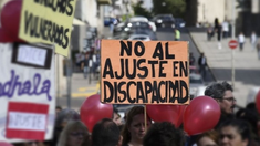 Los famiiares de los chicos reclamaron por las prestaciones que se dieron de baja. Los famiiares de los chicos reclamaron por las prestaciones que se dieron de baja.