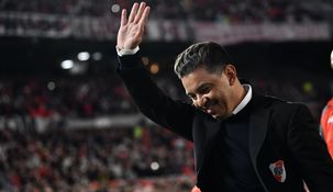 Gallardo volvió al Monumental en su regreso a River para enfrentar a Huracán.