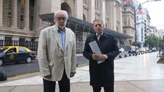 La presentación de Fernando Gray contó con el patrocinio letrado del abogado constitucionalista Eduardo Barcesat.