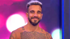 La víctima declaró que puso fin a su relación con Reina por las escenas de celos y actitudes tóxicas de él. La víctima declaró que puso fin a su relación con Reina por las escenas de celos y actitudes tóxicas de él.