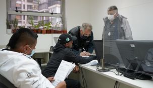 Tres de los detenidos deberán esperar a que se expida la Justicia por tener permanencia permanente. Tres de los detenidos deberán esperar a que se expida la Justicia por tener permanencia permanente.