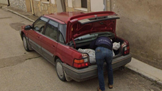 Insólito, el vehículo de Google Street View no pasaba por el pueblo desde 2009. Insólito, el vehículo de Google Street View no pasaba por el pueblo desde 2009.