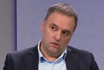 Continúa la investigación contra Adorni.