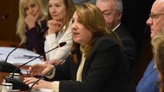 Diputados encabezados por la socialista Mónica Fein piden una sesión especial en el Congreso para impulsar una Emergencia en Seguridad en Rosario. Diputados encabezados por la socialista Mónica Fein piden una sesión especial en el Congreso para impulsar una Emergencia en Seguridad en Rosario.