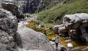 Cascadas y sierras, el atractivo serrano de Tornquist en verano.