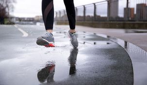 &nbsp;La lógica parecería indicar que, cuanto menos tiempo se pase bajo la lluvia, menos se moja uno