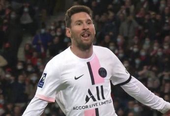 Messi festeja su primer gol en 2022: lleva 18 años seguidos convirtiendo tantos.