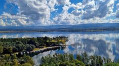 Esta localidad brinda múltiples opciones acuáticas más allá del dique principal. Esta localidad brinda múltiples opciones acuáticas más allá del dique principal.