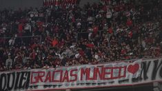 Los hinchas se lo tomaron con humor.