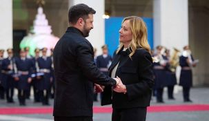 El presidente ucraniano Volodímir Zelenski junto a su par italiana Giorgia Meloni en la cumbre celebrada este martes en Roma. El presidente ucraniano Volodímir Zelenski junto a su par italiana Giorgia Meloni en la cumbre celebrada este martes en Roma.