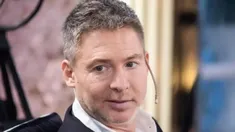 Adrián Suar se refirió a los cambios de programación en El Trece. Adrián Suar se refirió a los cambios de programación en El Trece.