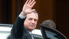 Alberto le respondió a Milei por haberlo tildado de títere.