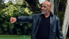 Iron Mike volverá a ponerse los guantes para pelear el 20 de julio. Iron Mike volverá a ponerse los guantes para pelear el 20 de julio.