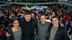 El acto de Fuerza Patria ante cientos de militantes en el barrio de San Cristóbal. El acto de Fuerza Patria ante cientos de militantes en el barrio de San Cristóbal.
