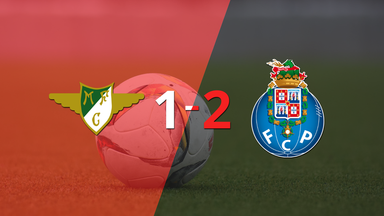Porto gana de visitante 2-1 a Moreirense