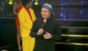 Javier Milei cantó Fuiste mía un verano de Leonardo Favio en un programa televisivo en 2018.