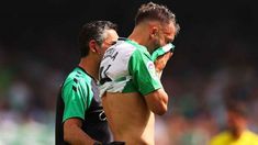 Pezzella debió ser reemplazado por una lesión. Pezzella debió ser reemplazado por una lesión.