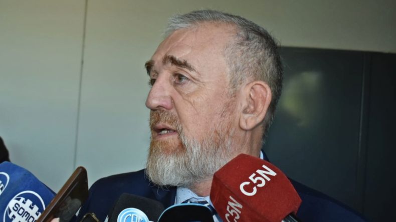 José María Aguerrido, abogado del padre y del abuelo de Lucio.