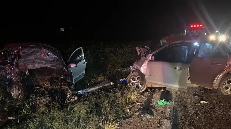 Según los primeros reportes de la policía de Brasil, el accidente se produjo porque el auto en el que iban los argentinos intentó hacer una maniobra de adelantamiento.