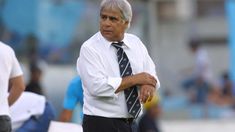 Táctico y estratega, pero cabulero y motivador como pocos se supo meter en la historia del fútbol argentino. Táctico y estratega, pero cabulero y motivador como pocos se supo meter en la historia del fútbol argentino.