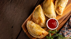 El restaurante de Buenos Aires que prepara las mejores empanadas de carne cortada a cuchillo El restaurante de Buenos Aires que prepara las mejores empanadas de carne cortada a cuchillo