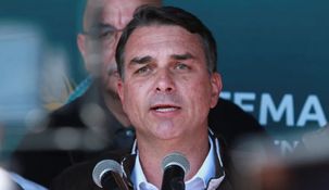Flávio Bolsonaro emitió un comunicado que después modificó.&nbsp;