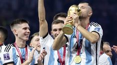 Guido Rodríguez, cerca de jugar en Barcelona. Guido Rodríguez, cerca de jugar en Barcelona.