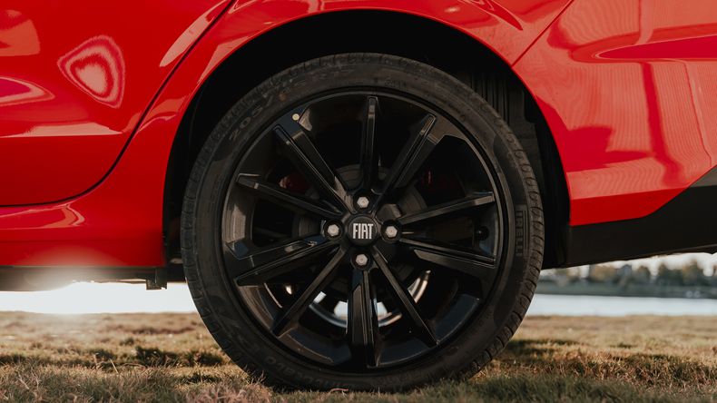 Lanzan una versión deportiva del Fiat Cronos: cuándo sale a la venta y cuánto sale