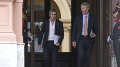 El equipo del Ministerio de Economía ante una licitación clave. El equipo del Ministerio de Economía ante una licitación clave.