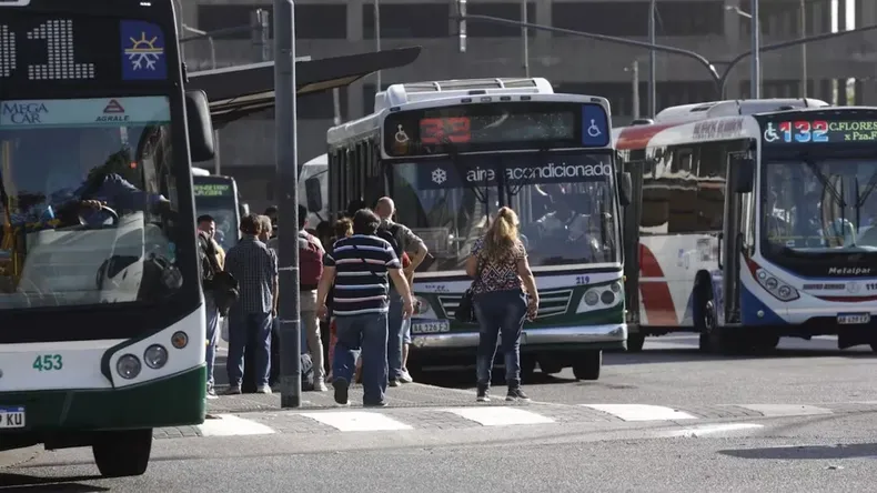 Nuevo aumento de colectivos, subtes y peajes a partir del 1° de abril
