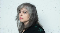 La escritora argentina recibió la medalla José Donoso por decisión unánime del jurado. La escritora argentina recibió la medalla José Donoso por decisión unánime del jurado.