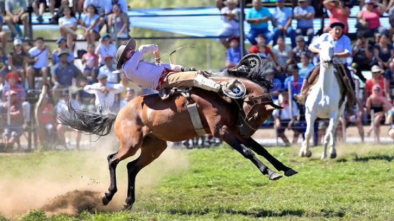 En Piedra del Águila se realizó la primera fiesta de la tradición.