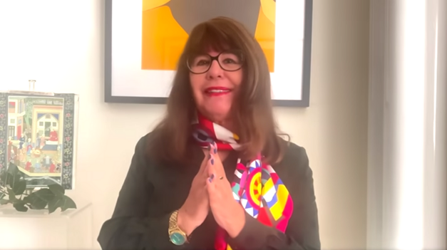 Esperanza Gracia recomendó el rojo como color de la semana.