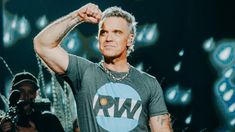 El artista volvió a la Argentina después de dos décadas y se presentó ante un Movistar Arena colmado.