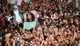 Más de 500 mil personas llenaron la Plaza de Mayo y alrededores para escuchar a Cristina.