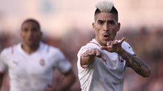 Fernández metió los dos goles de Independiente. Fernández metió los dos goles de Independiente.