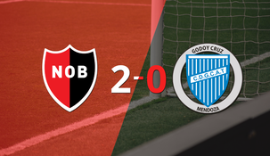 newell`s derroto 2-0 en casa a godoy cruz newell`s derroto 2-0 en casa a godoy cruz