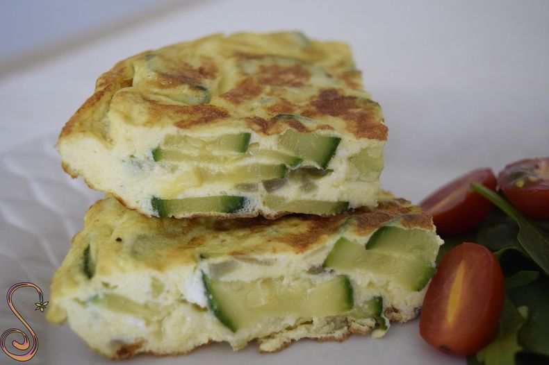 Esta versión de tortilla en microondas se hace en minutos y no necesita sartén. Ideal para días apurados.
