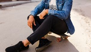 Además del dolor físico, el uso frecuente de ropa muy apretada puede afectar la digestión.