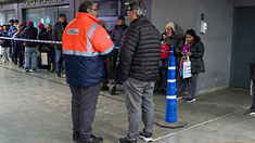 Demoras y malestar en Constitución.