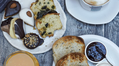 Es un gran lugar para disfrutar de una deliciosa merienda. Es un gran lugar para disfrutar de una deliciosa merienda.