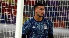 juan musso publico por error una foto desnudo en instagram juan musso publico por error una foto desnudo en instagram