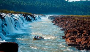 Saltos del Moconá, una de las maravillas del norte argentino. Saltos del Moconá, una de las maravillas del norte argentino.
