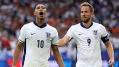 Bellingham y Kane, los autores de los goles ingleses. Bellingham y Kane, los autores de los goles ingleses.