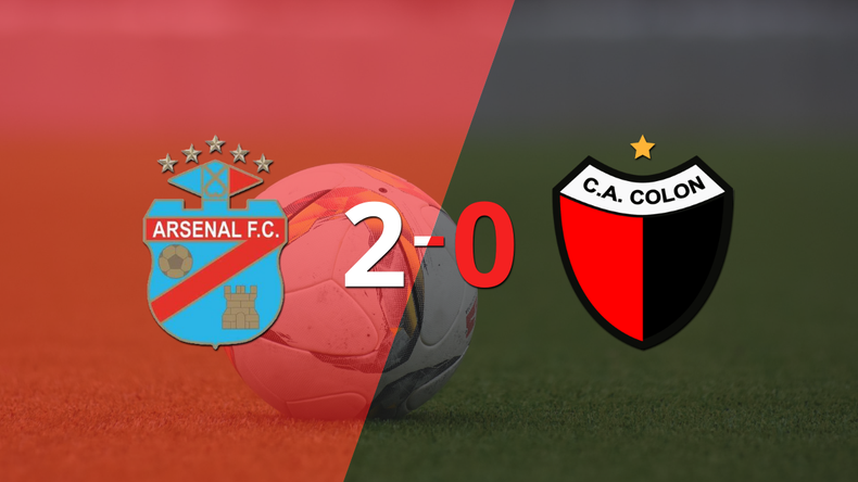 Arsenal le ganó con claridad a Colón por 2 a 0