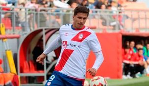 Gianluca es hermano de Giuliano y Giovani Simeone. Gianluca es hermano de Giuliano y Giovani Simeone.