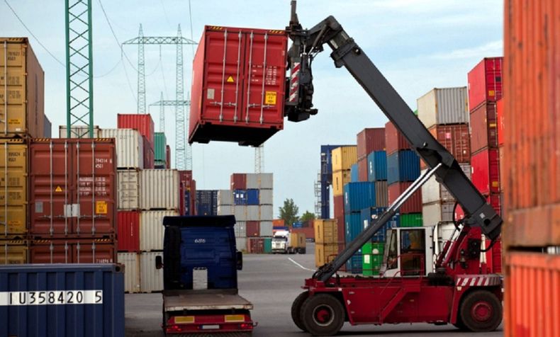 El superávit total del comercio exterior es de u$s 14,3 mil millones.